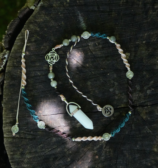 Haarband mit Wurzelchakra und Bergkristall und indischem Achat